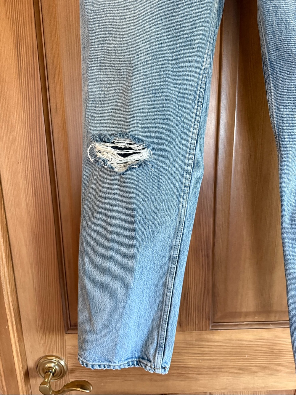 Reformation Straight Leg Jeans in Light Blue Wash NWT - Picture 4 of 9